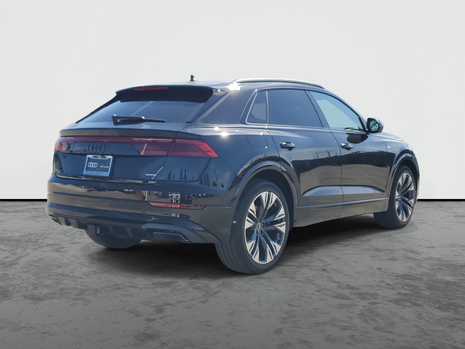 New 2026 Audi Q8 Premium Plus AWD/4WD image 4