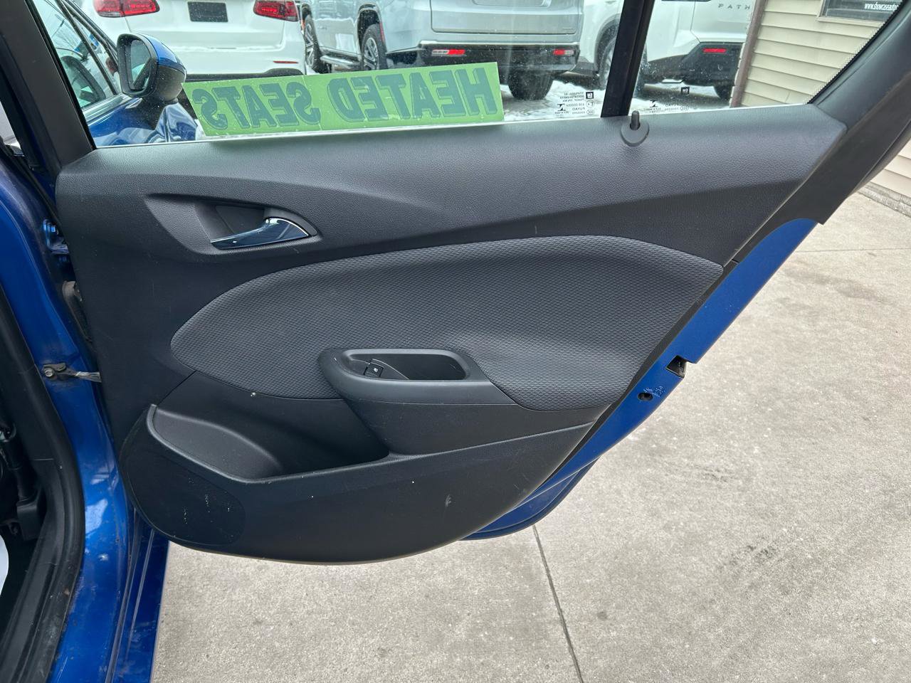 Used 2016 Chevrolet Cruze LT w/ Convenience Package image 15