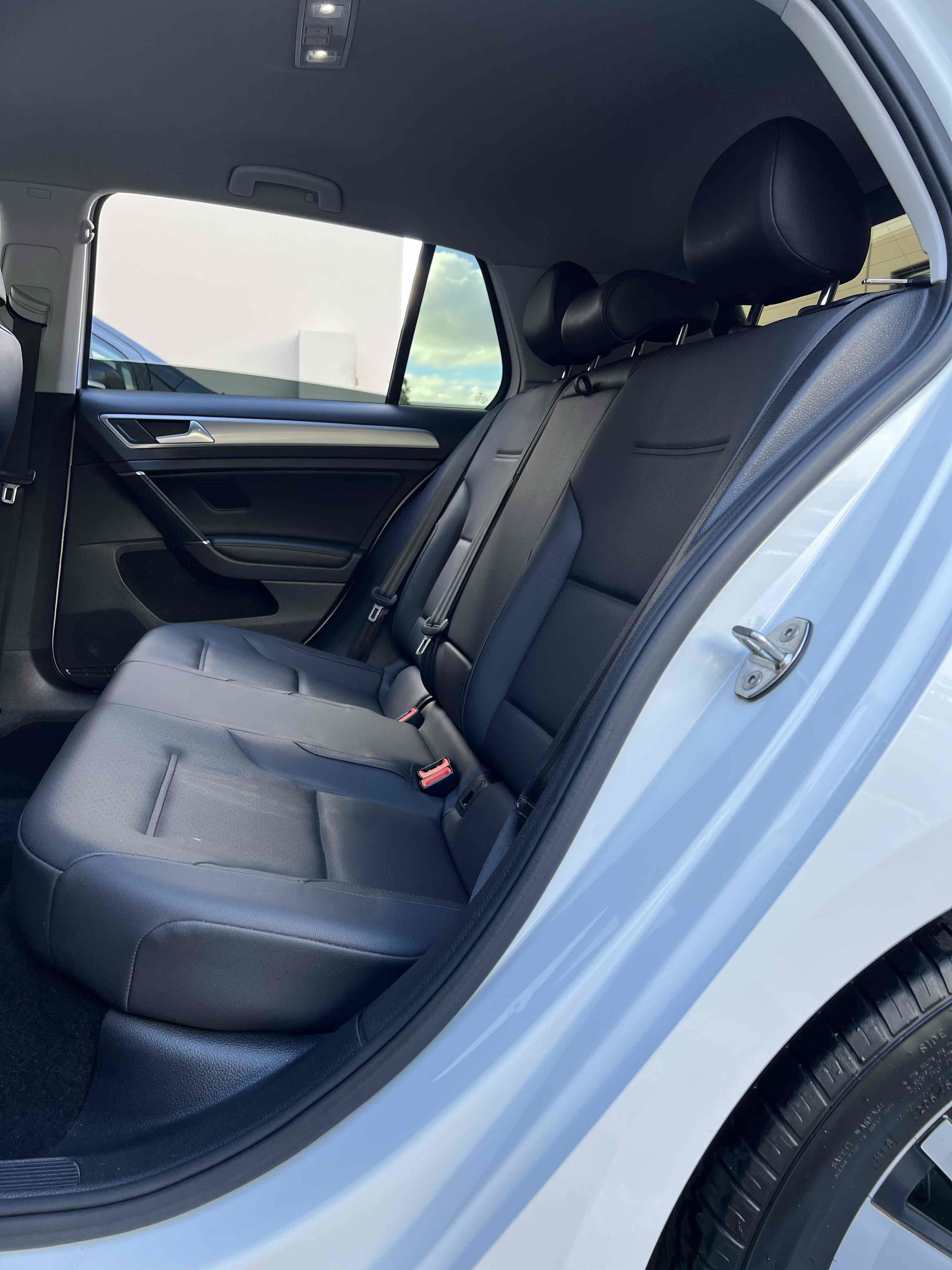 Used 2015 Volkswagen e-Golf SEL Premium FWD image 68