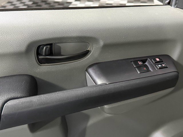 Used 2019 Nissan NV 3500 SL image 35