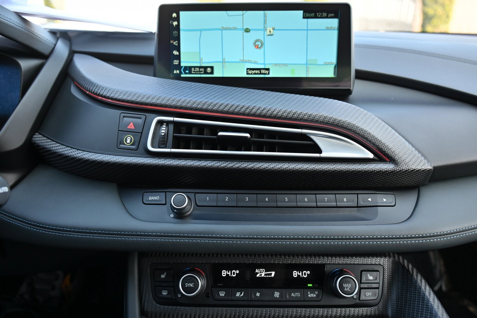 Used 2019 BMW i8 Roadster image 18