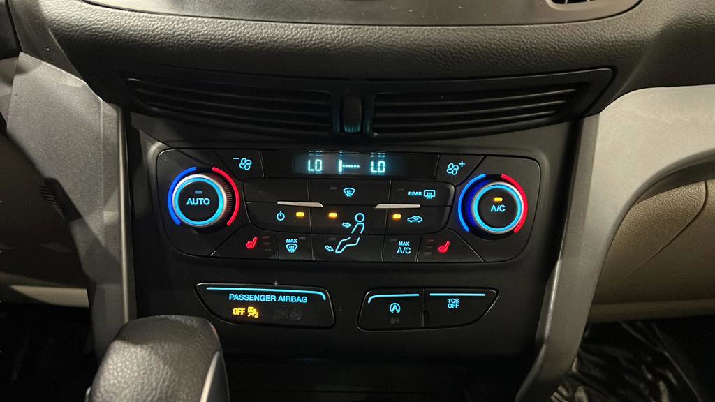 Used 2018 Ford Escape SE image 28