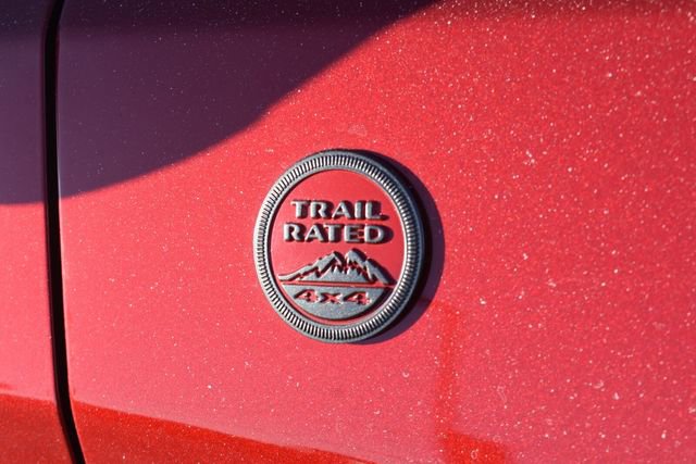 Used 2025 Jeep Compass Trailhawk image 14