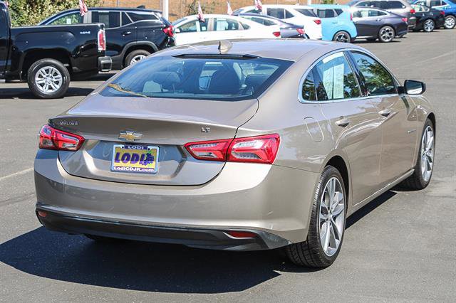 Used 2022 Chevrolet Malibu LT image 4