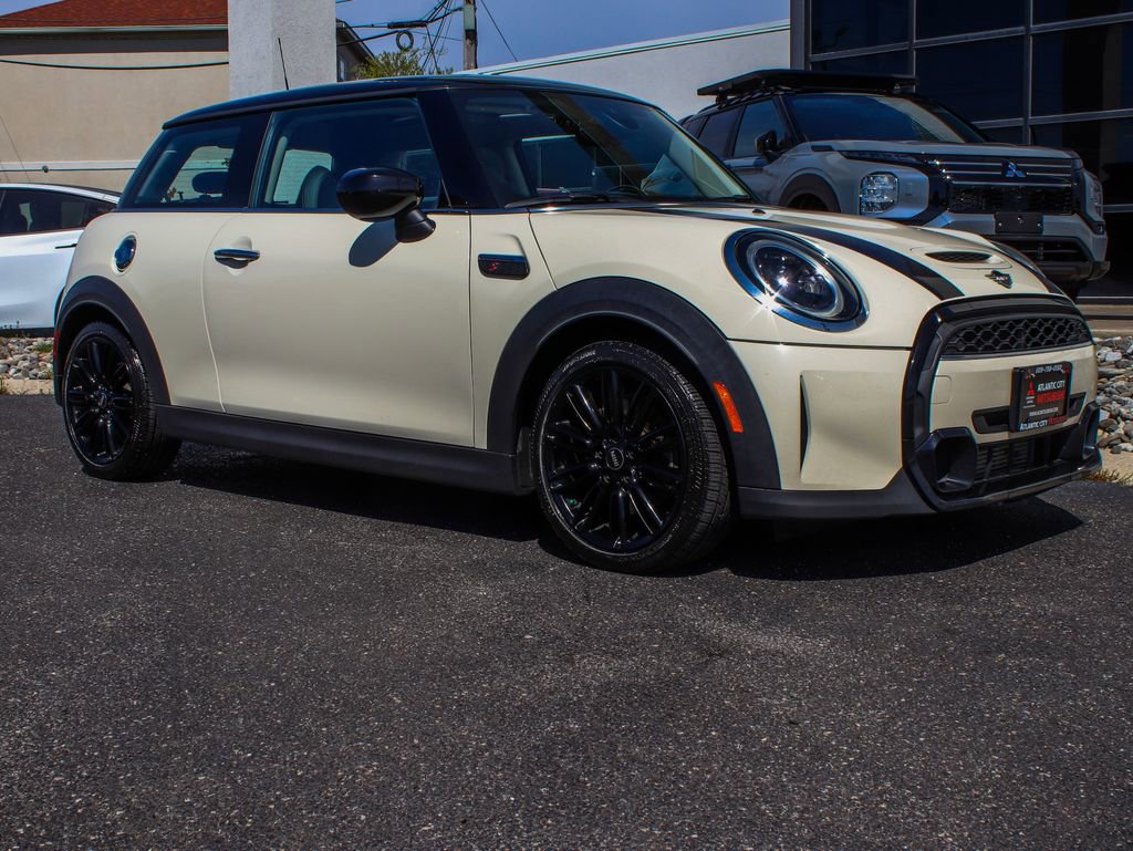 Used 2022 MINI Cooper S FWD image 3