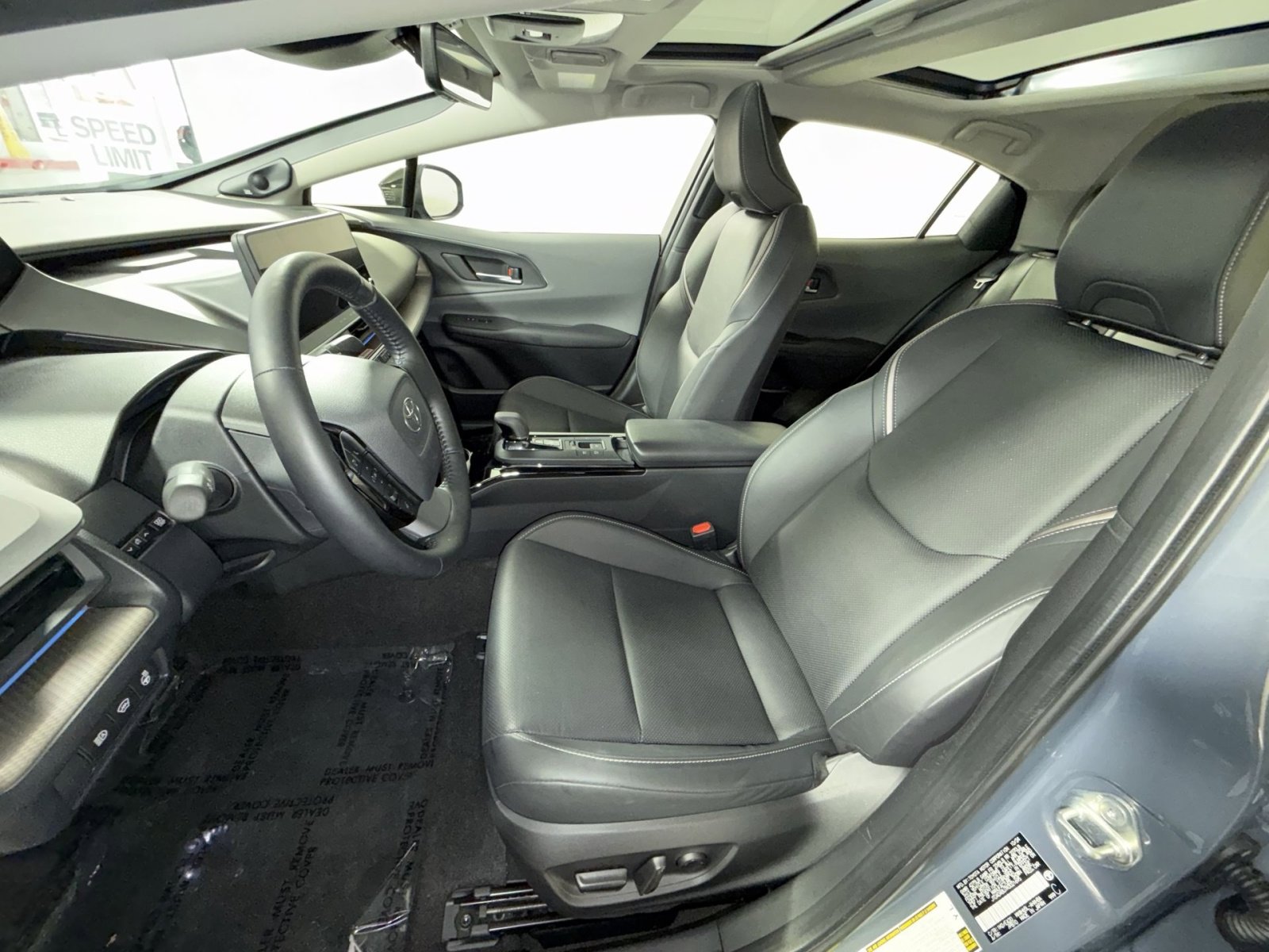 Used 2024 Toyota Prius Limited image 12