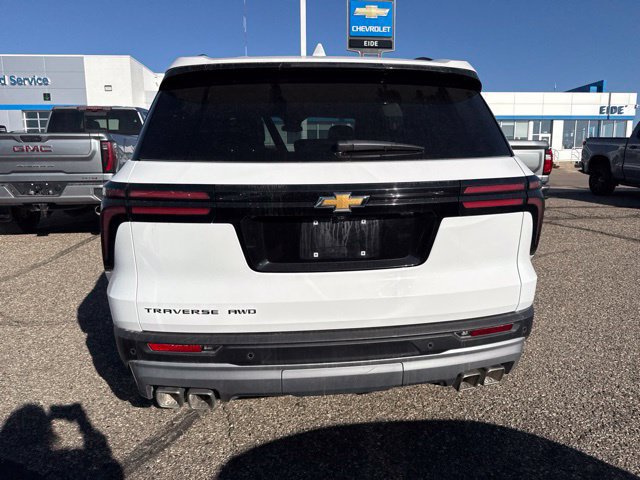Used 2026 Chevrolet Traverse LT AWD/4WD image 5