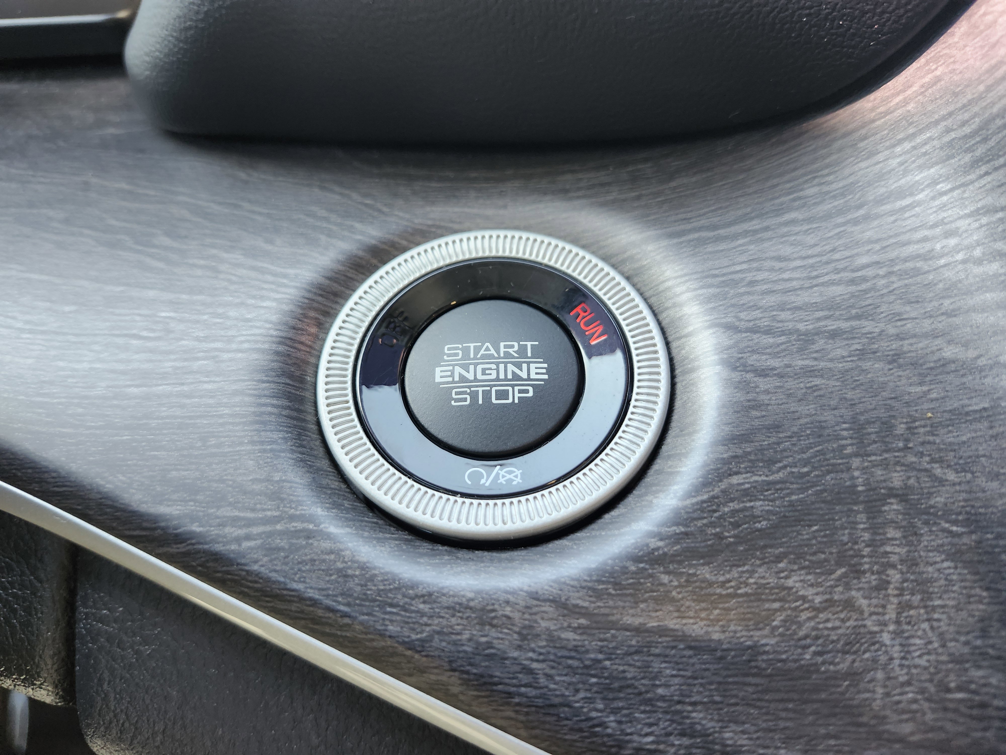 Used 2021 Jeep Grand Cherokee L Limited w/ Trailer Tow Group (B) image 9