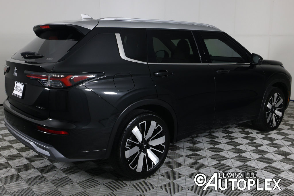 Used 2025 Mitsubishi Outlander AWD image 5