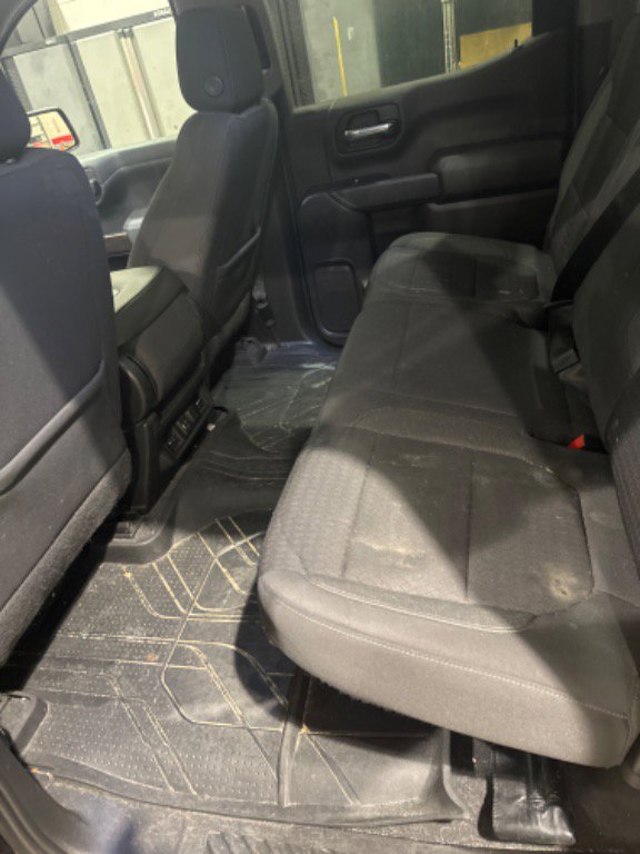 Used 2022 Chevrolet Silverado 1500 LT image 10