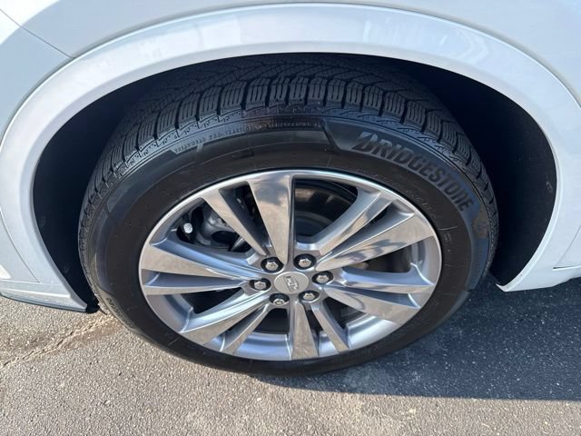 Used 2023 Cadillac XT6 Premium Luxury w/ Technology Package FWD image 12