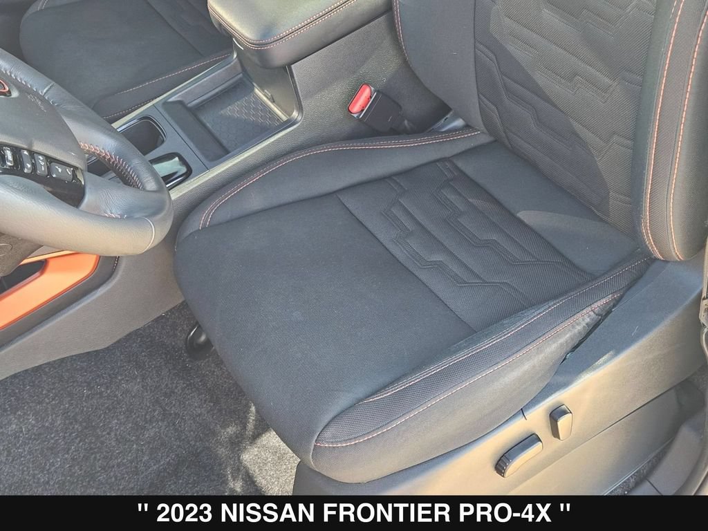 Used 2023 Nissan Frontier PRO-4X w/ Technology Package AWD/4WD image 15
