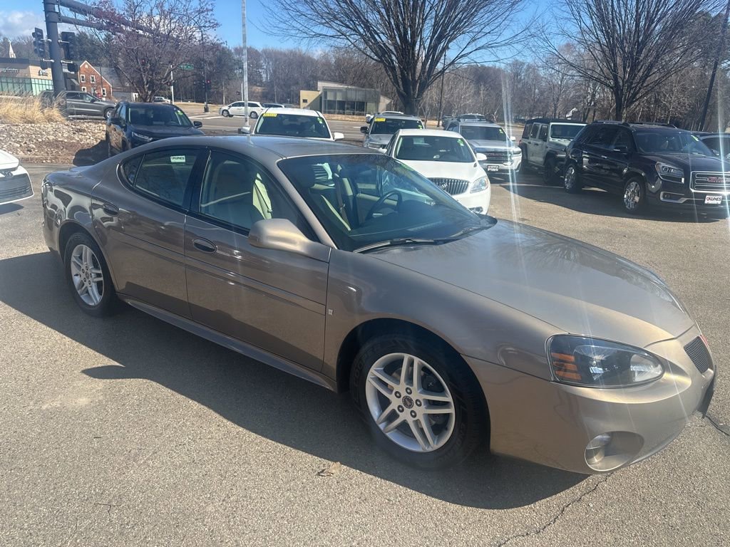Used 2006 Pontiac Grand Prix GT w/ Sun And Sound Package image 7