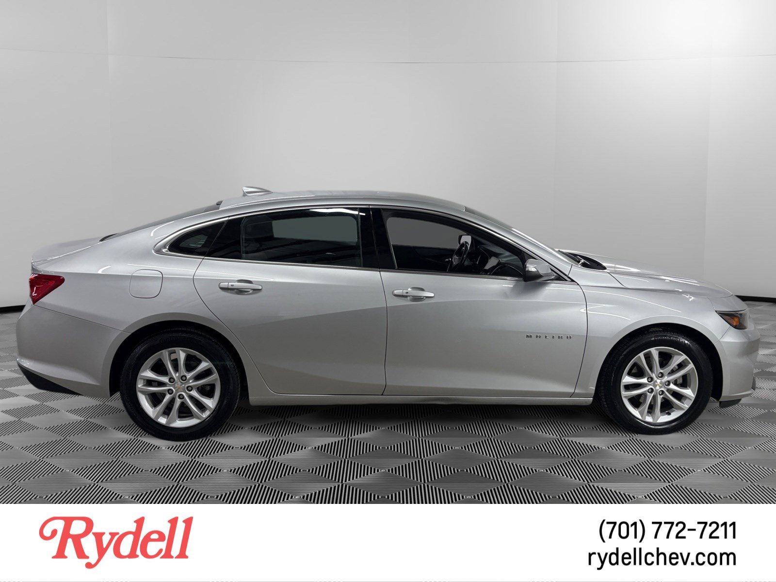 Used 2018 Chevrolet Malibu LT FWD image 6