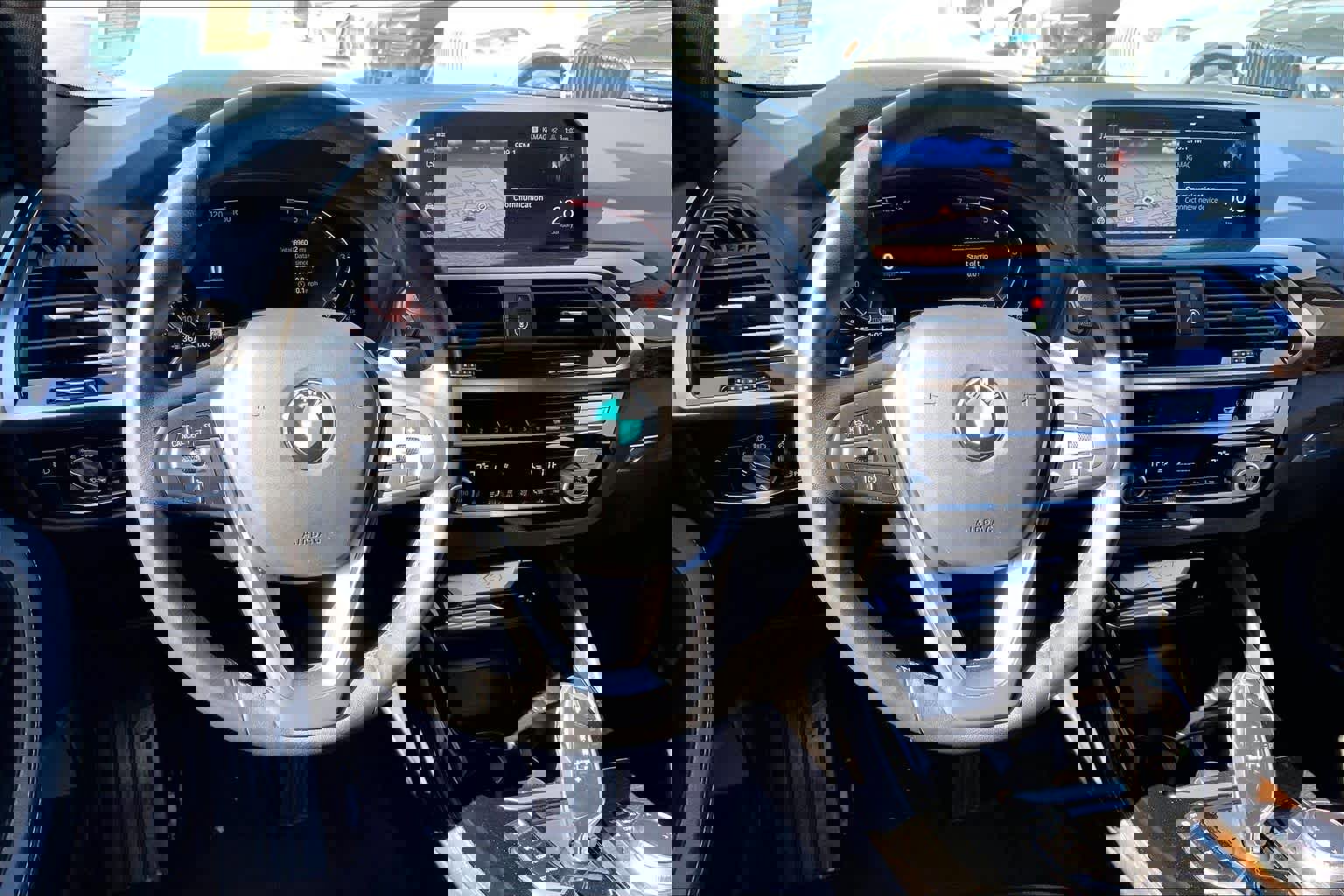 Used 2020 BMW X4 xDrive30i w/ Driving Assistance Package image 7