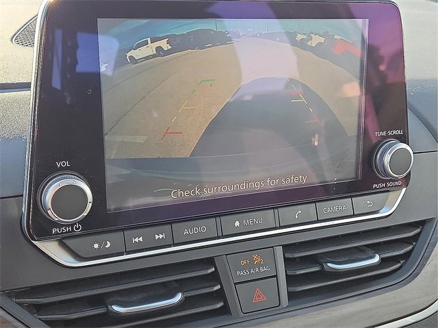 Used 2025 Nissan Altima 2.5 SV image 18