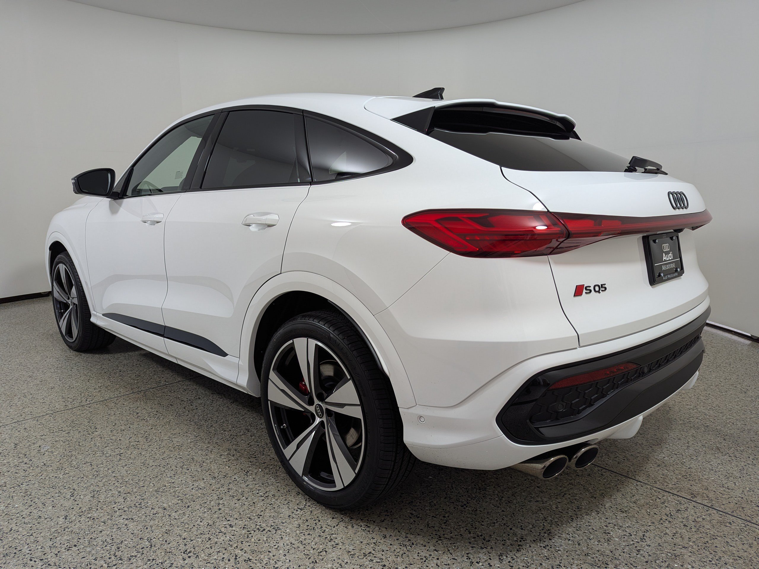 New 2026 Audi SQ5 Prestige AWD/4WD image 5