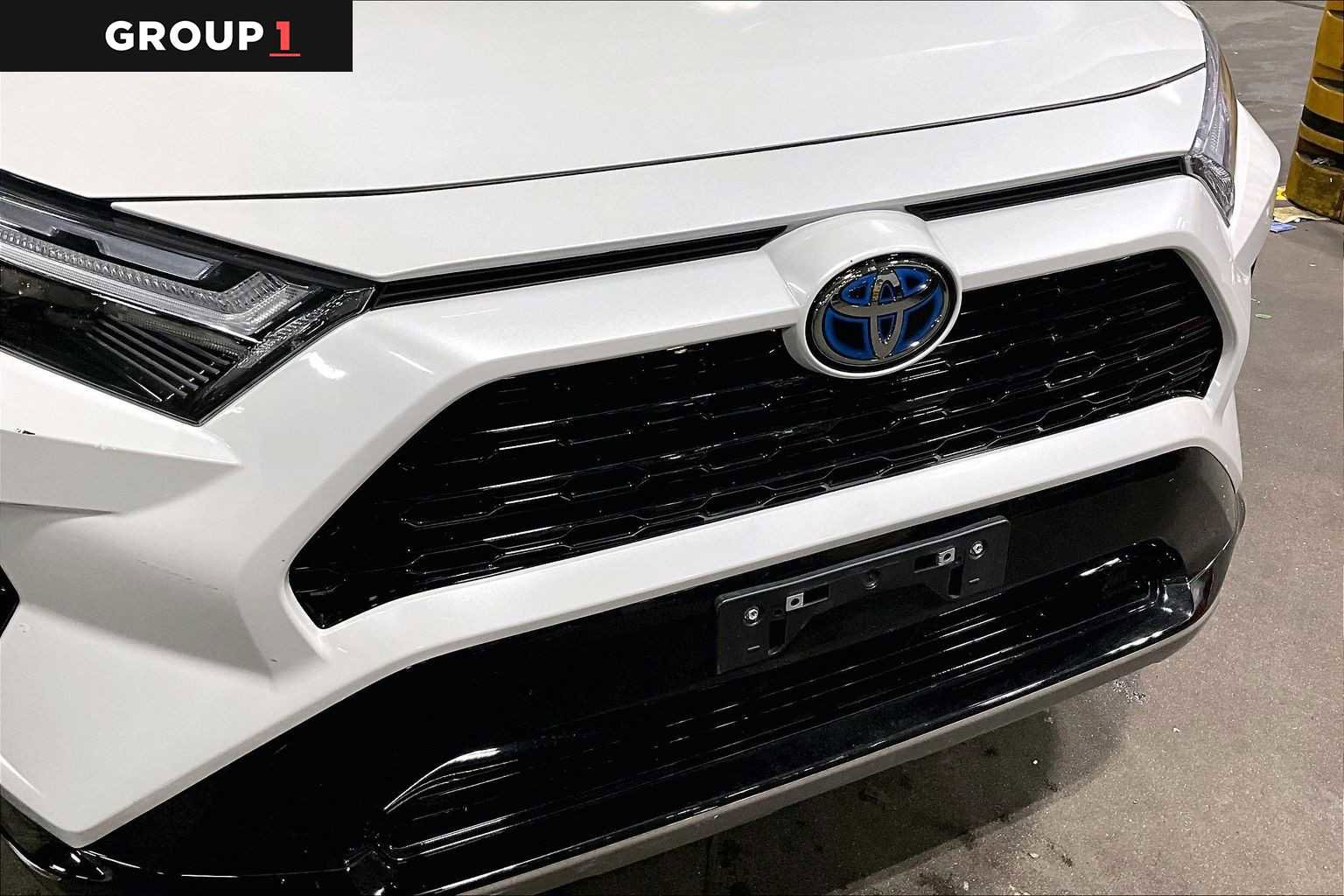 Used 2023 Toyota RAV4 SE w/ SE Grade Weather Package image 30