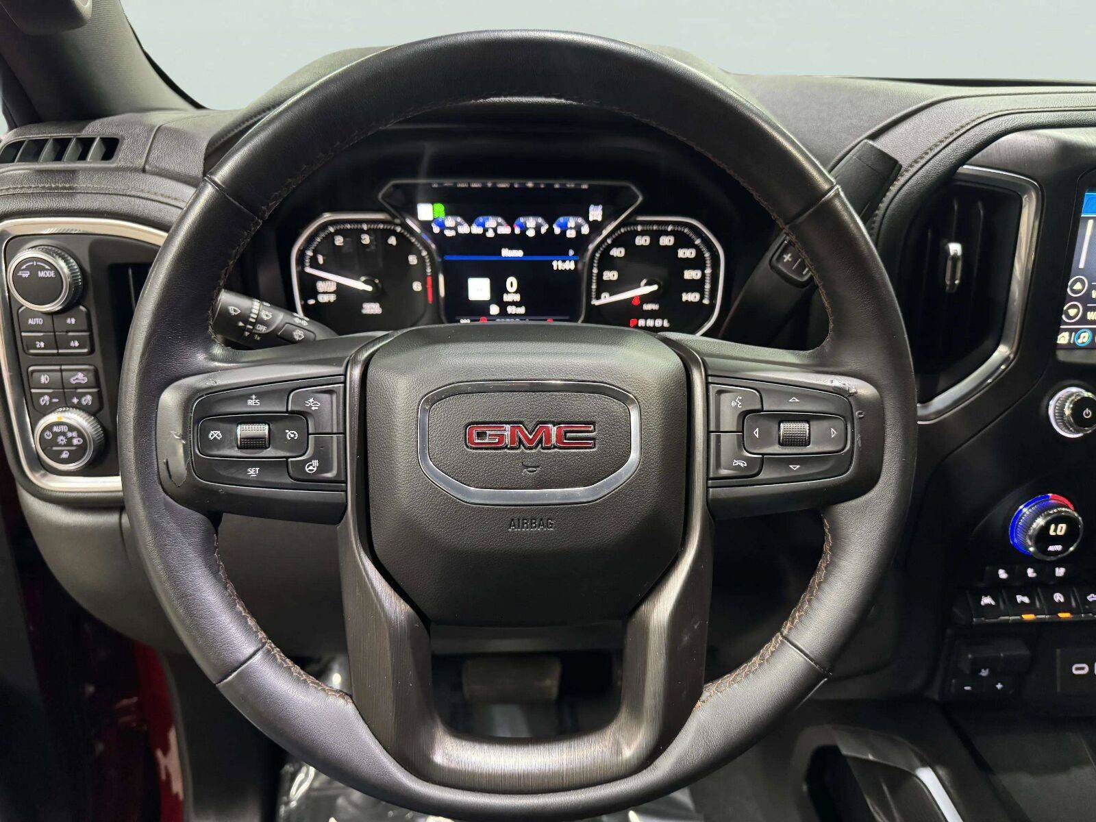Used 2021 GMC Sierra 1500 AT4 w/ AT4 Premium Package AWD/4WD image 30