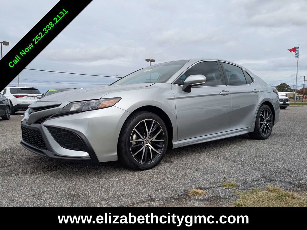 Used 2024 Toyota Camry SE image 8