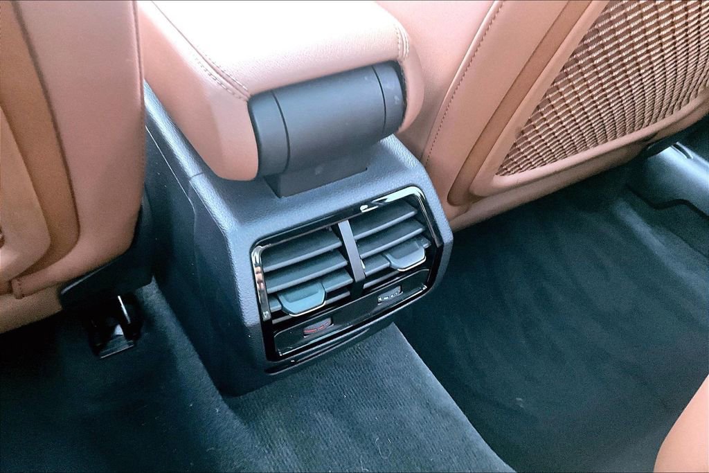 Used 2025 Audi Q3 2.0T Premium Plus w/ Premium Plus Package image 10