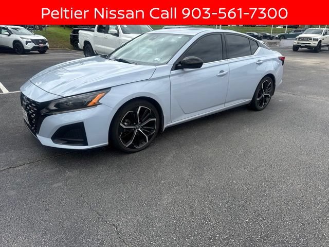 Certified 2023 Nissan Altima 2.5 SR w/ SR Premium Package FWD image 7