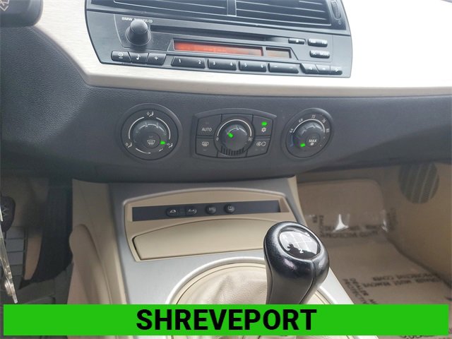 Used 2005 BMW Z4 2.5i image 12