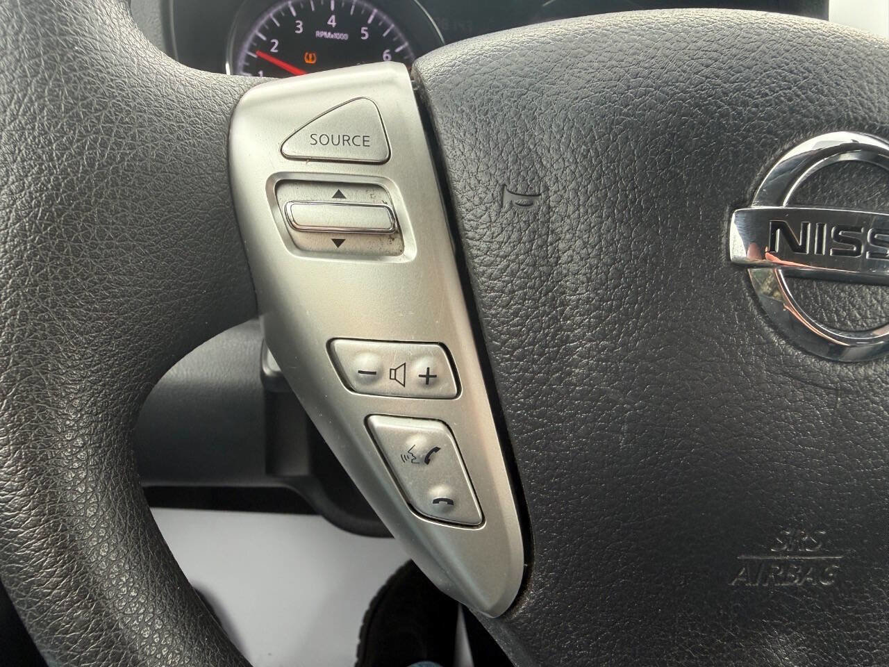 Used 2017 Nissan Versa SV FWD image 18