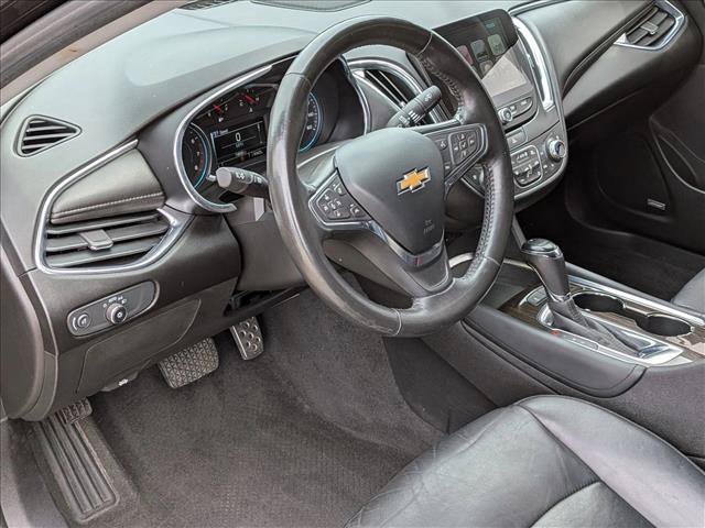 Used 2016 Chevrolet Malibu Premier w/ Driver Confidence Package FWD image 10