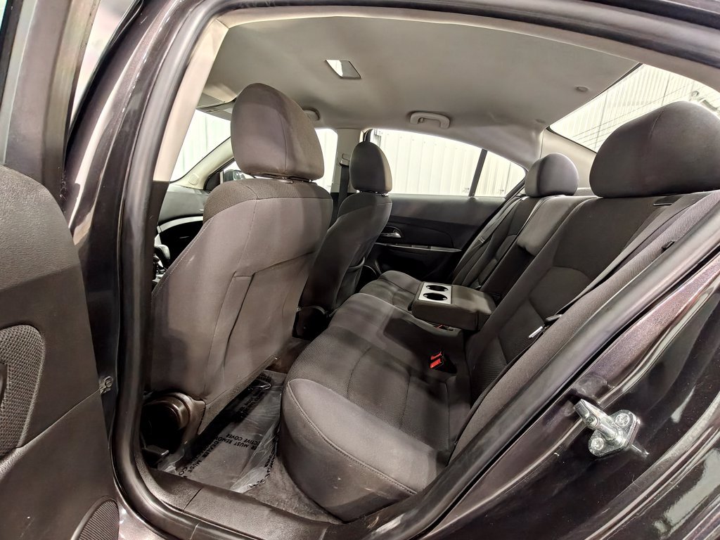 Used 2015 Chevrolet Cruze LT FWD image 28