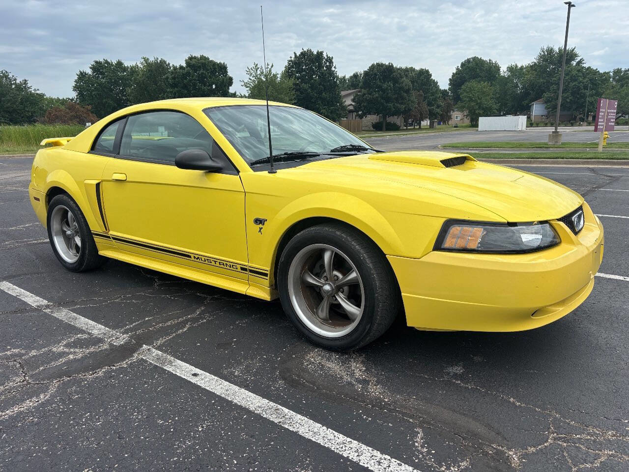Used 2001 Ford Mustang GT image 2