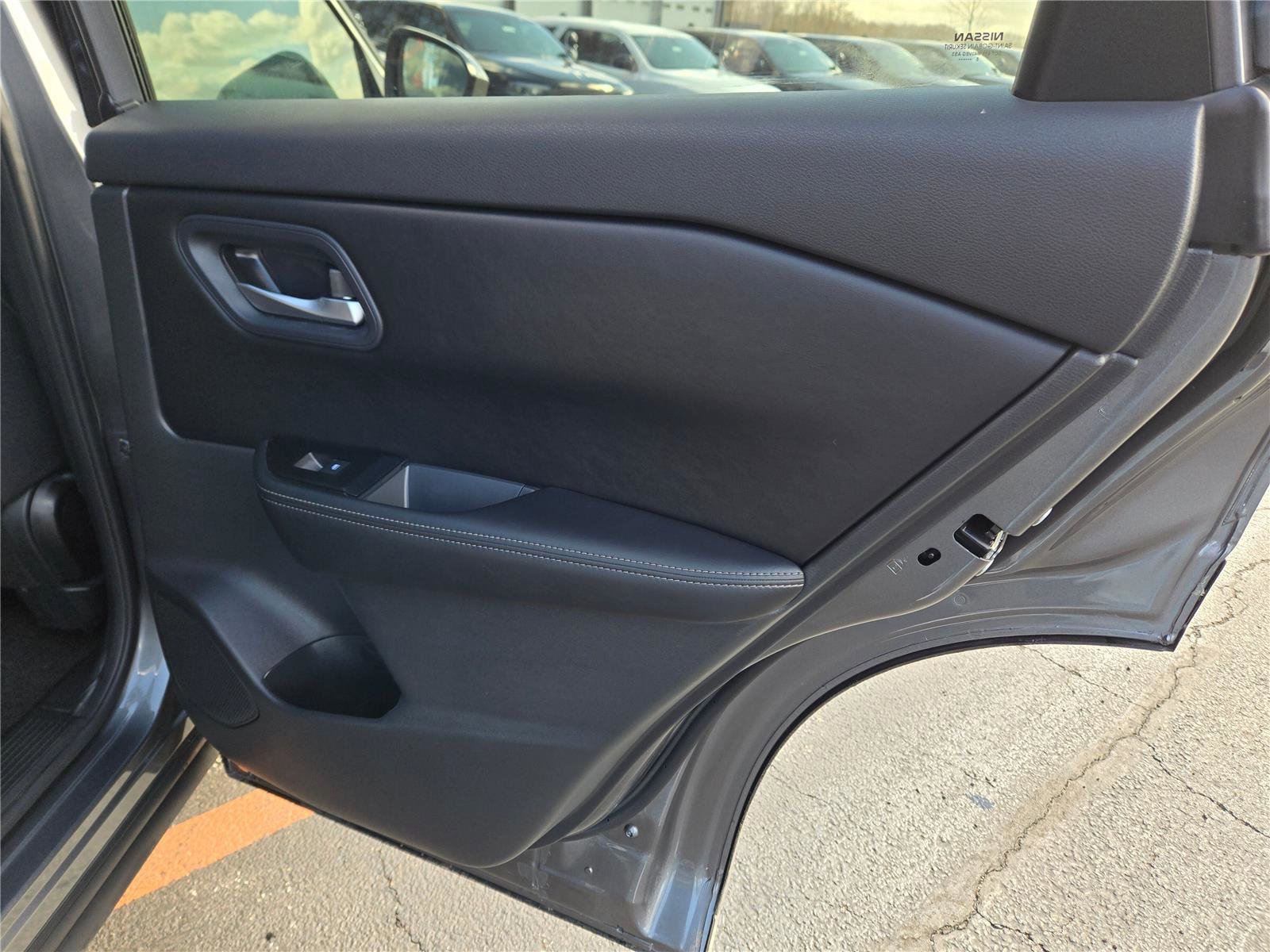 Used 2026 Nissan Rogue SV image 8