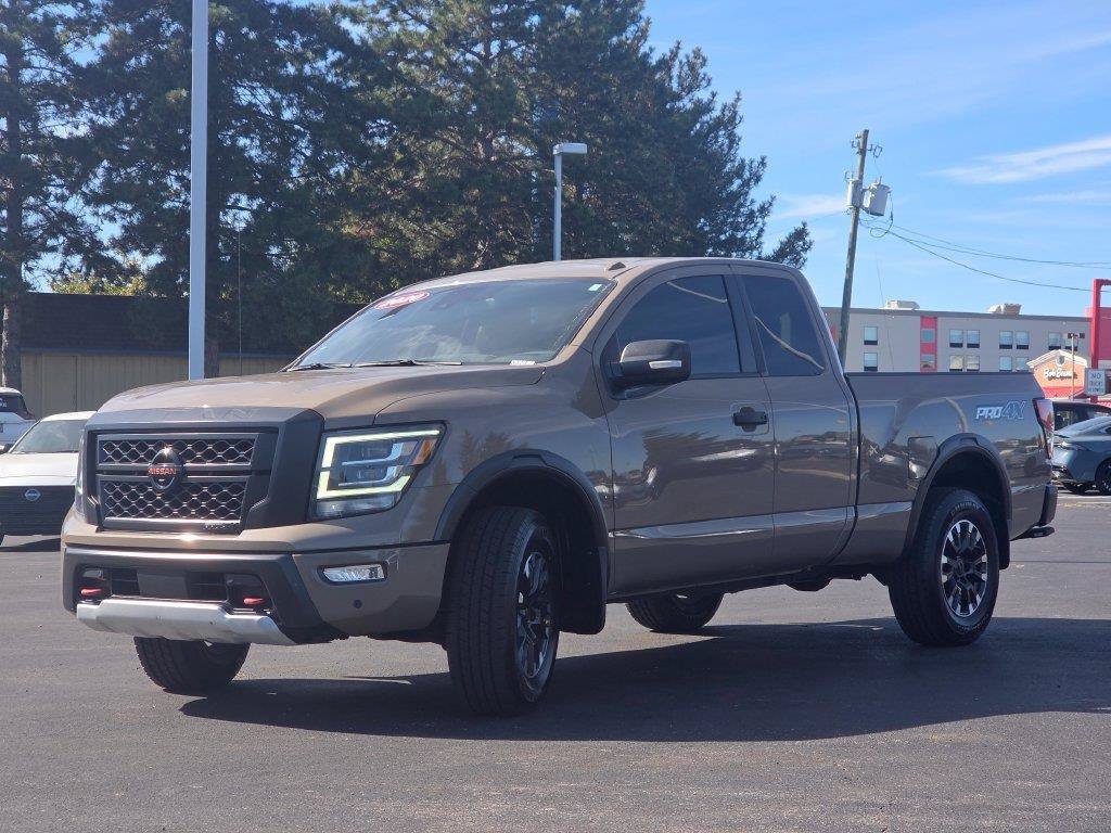 Used 2020 Nissan Titan PRO-4X w/ Pro-4x Convenience Package AWD/4WD image 22