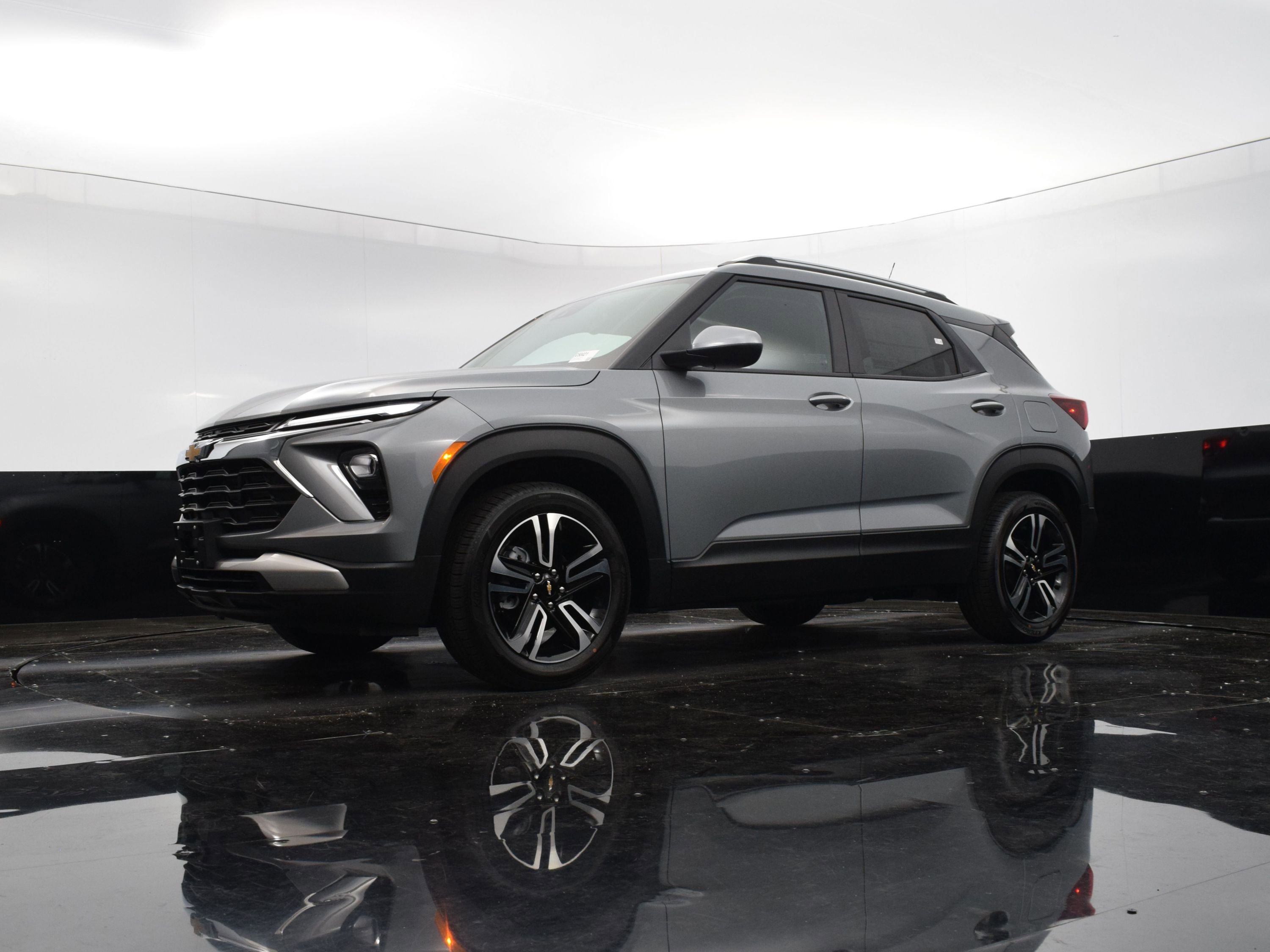 New 2025 Chevrolet TrailBlazer LT w/ Convenience Package image 18