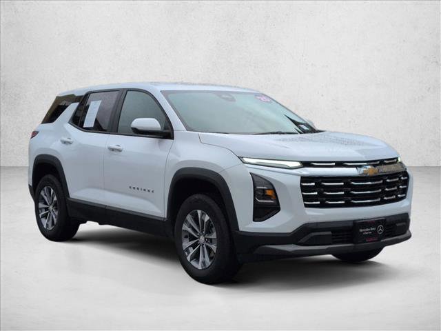 Used 2025 Chevrolet Equinox LT image 3