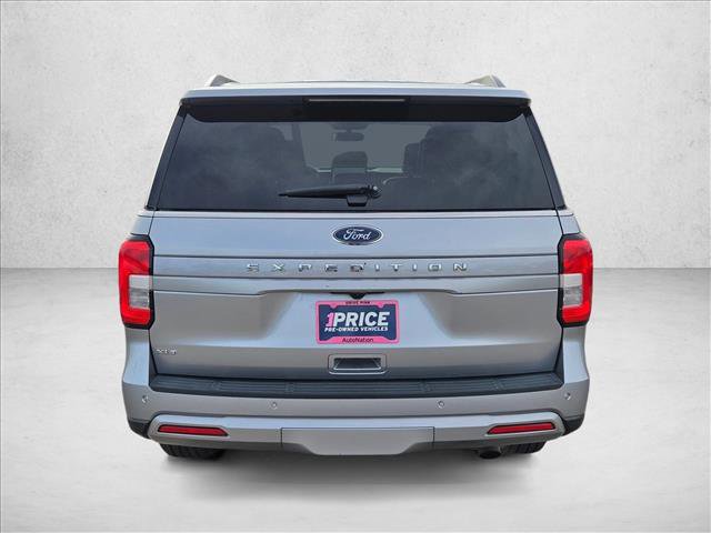 Used 2024 Ford Expedition XLT AWD/4WD image 7