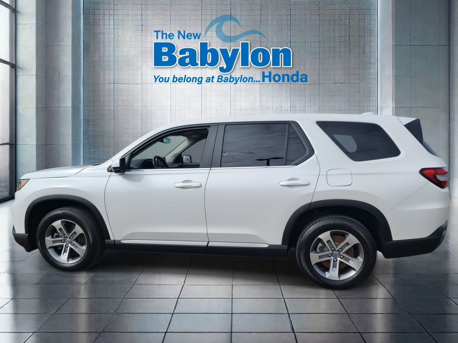 Used 2023 Honda Pilot EX-L image 2