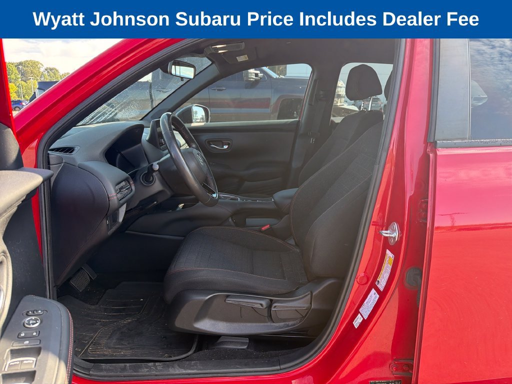Used 2024 Honda HR-V Sport image 17