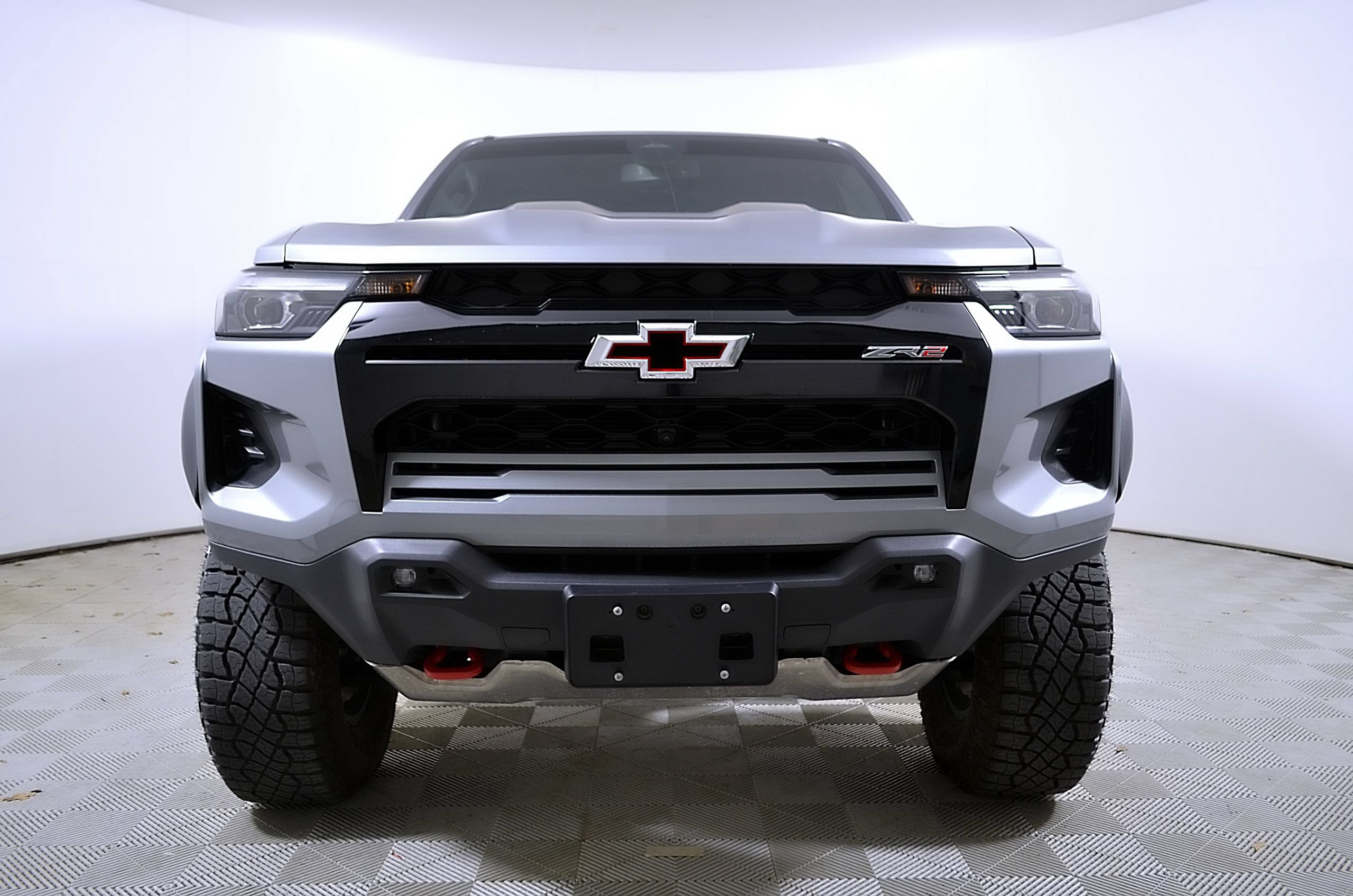 Used 2025 Chevrolet Colorado ZR2 w/ Technology Package AWD/4WD image 5