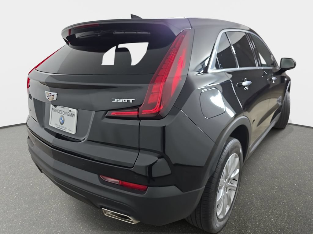 Used 2022 Cadillac XT4 Luxury w/ Cold Weather Package AWD/4WD image 37