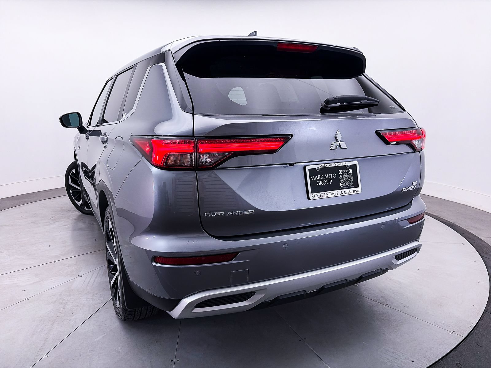Used 2023 Mitsubishi Outlander SE AWD/4WD image 4