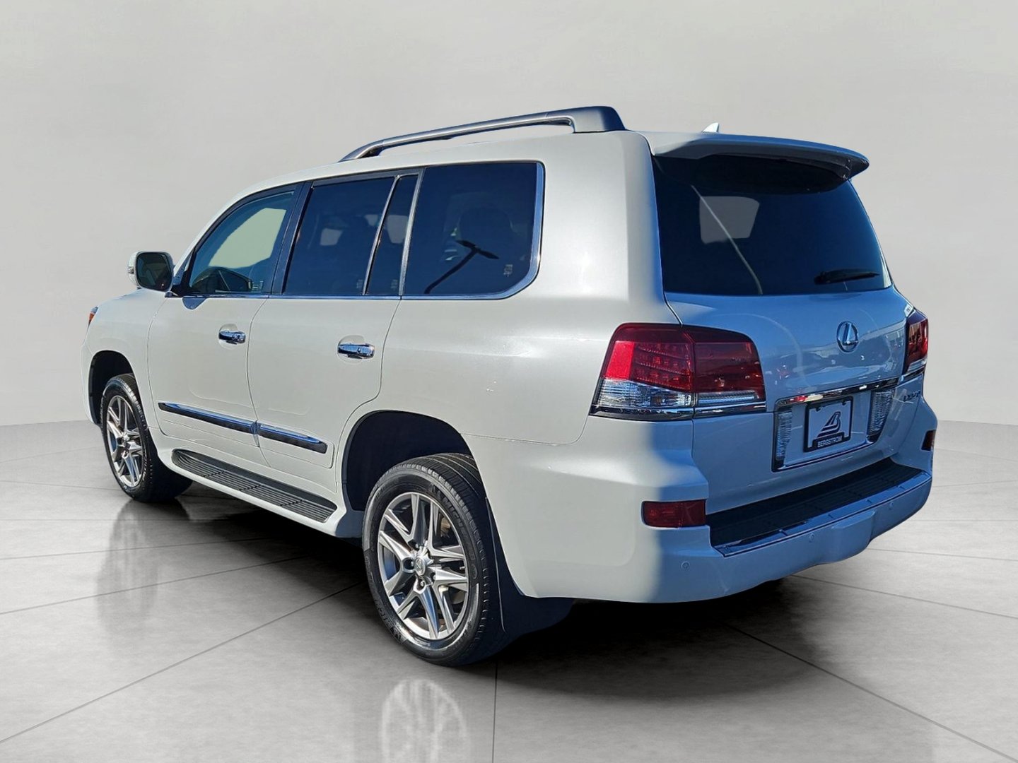 Used 2015 Lexus LX 570 4WD image 6