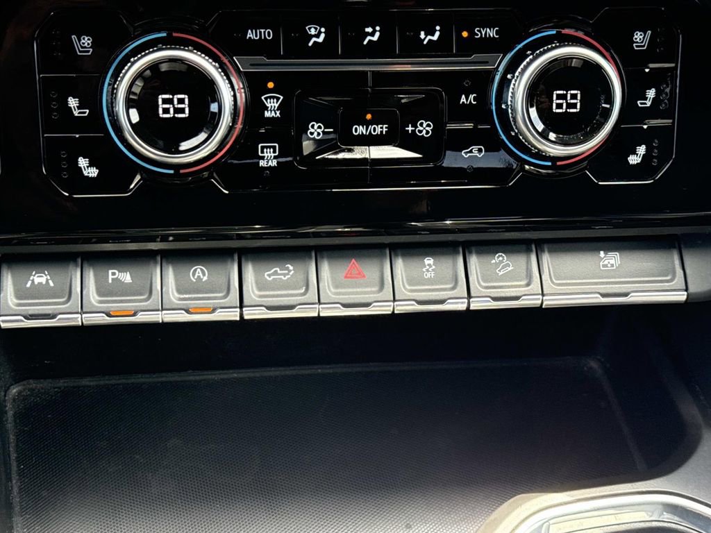 Used 2024 GMC Sierra 1500 Denali w/ Denali Reserve Package image 6