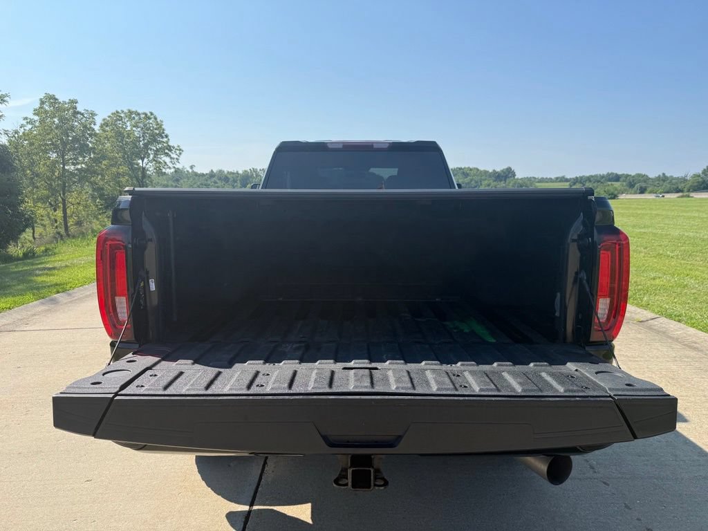 Used 2022 GMC Sierra 2500 AT4 w/ Driver Alert Package I AWD/4WD image 8