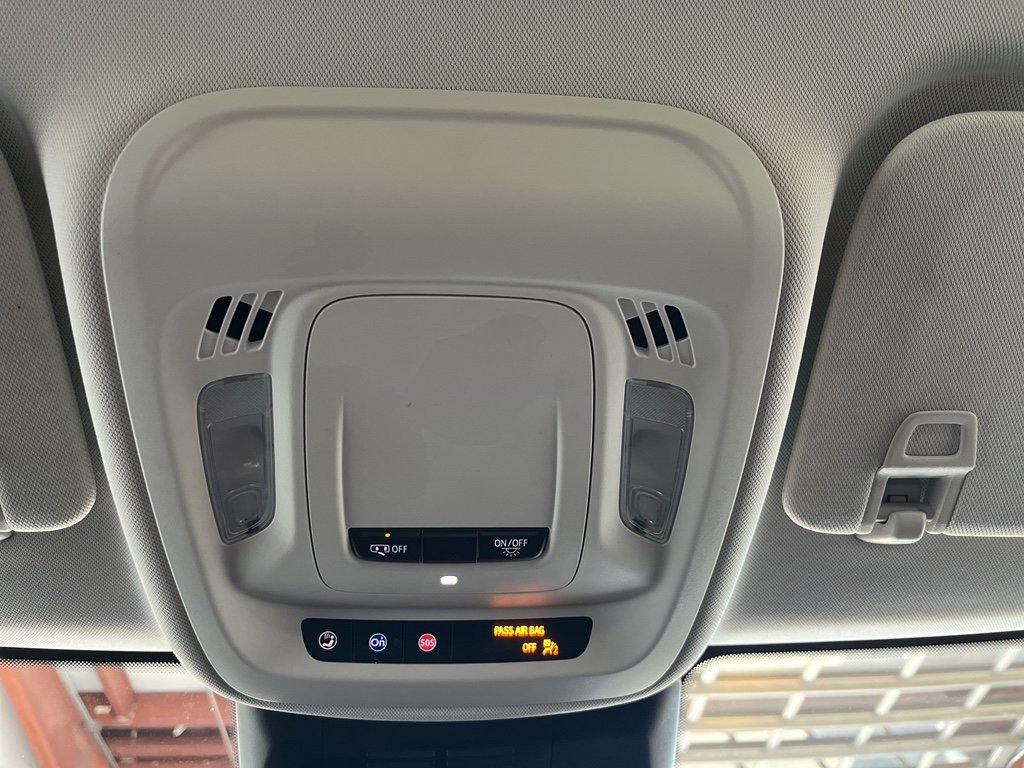 Used 2025 Buick Envision Sport Touring image 28