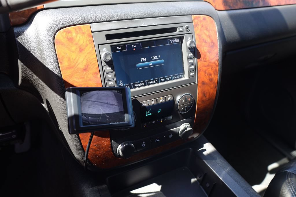 Used 2007 Chevrolet Silverado 2500 LTZ w/ Safety Package AWD/4WD image 15