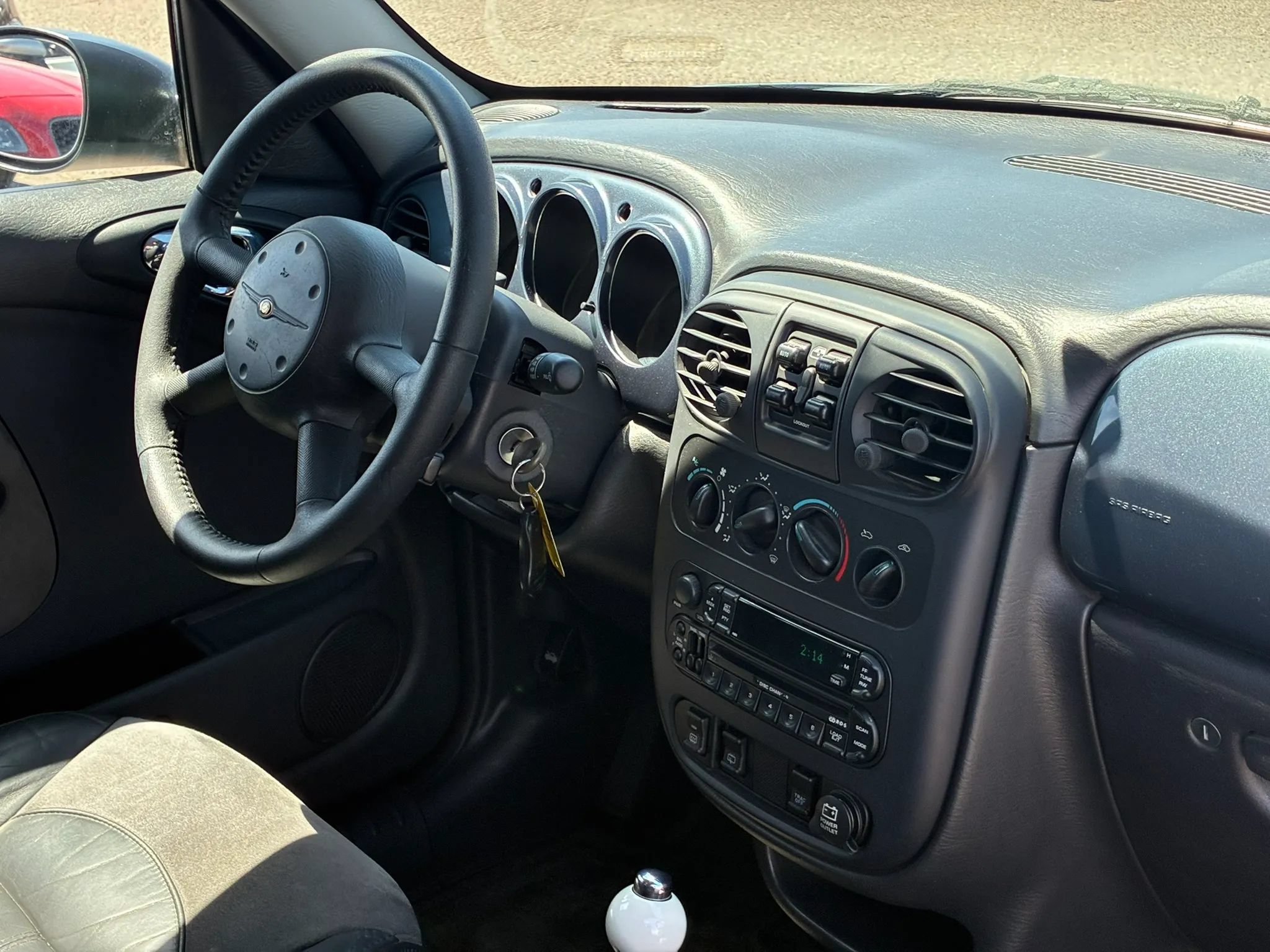 Used 2003 Chrysler PT Cruiser Limited FWD image 24