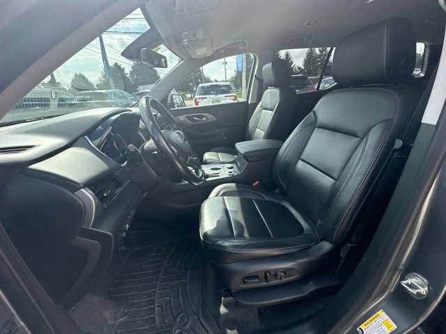 Used 2020 Chevrolet Traverse RS w/ LPO, 'HIT The Road' Package AWD/4WD image 21