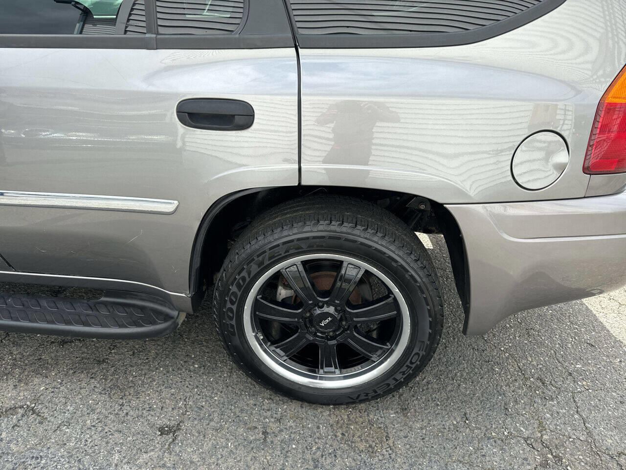 Used 2006 GMC Envoy SLE w/ Sle Preferred Equipment Group image 4