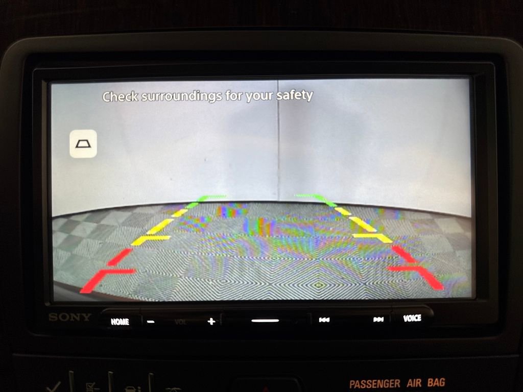 Used 2017 Chevrolet Traverse LT w/ Style and Technology Package image 15